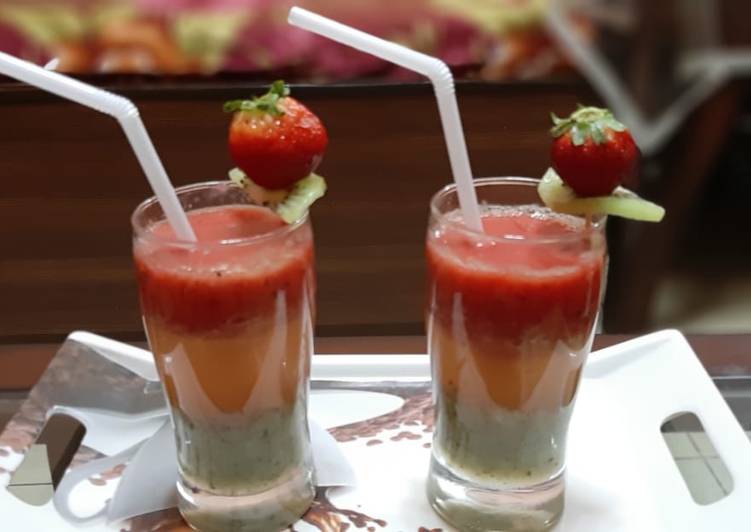 Kiwi and Strawberry Mocktail