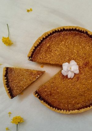 A picture of Eggless Pumpkin Pie.