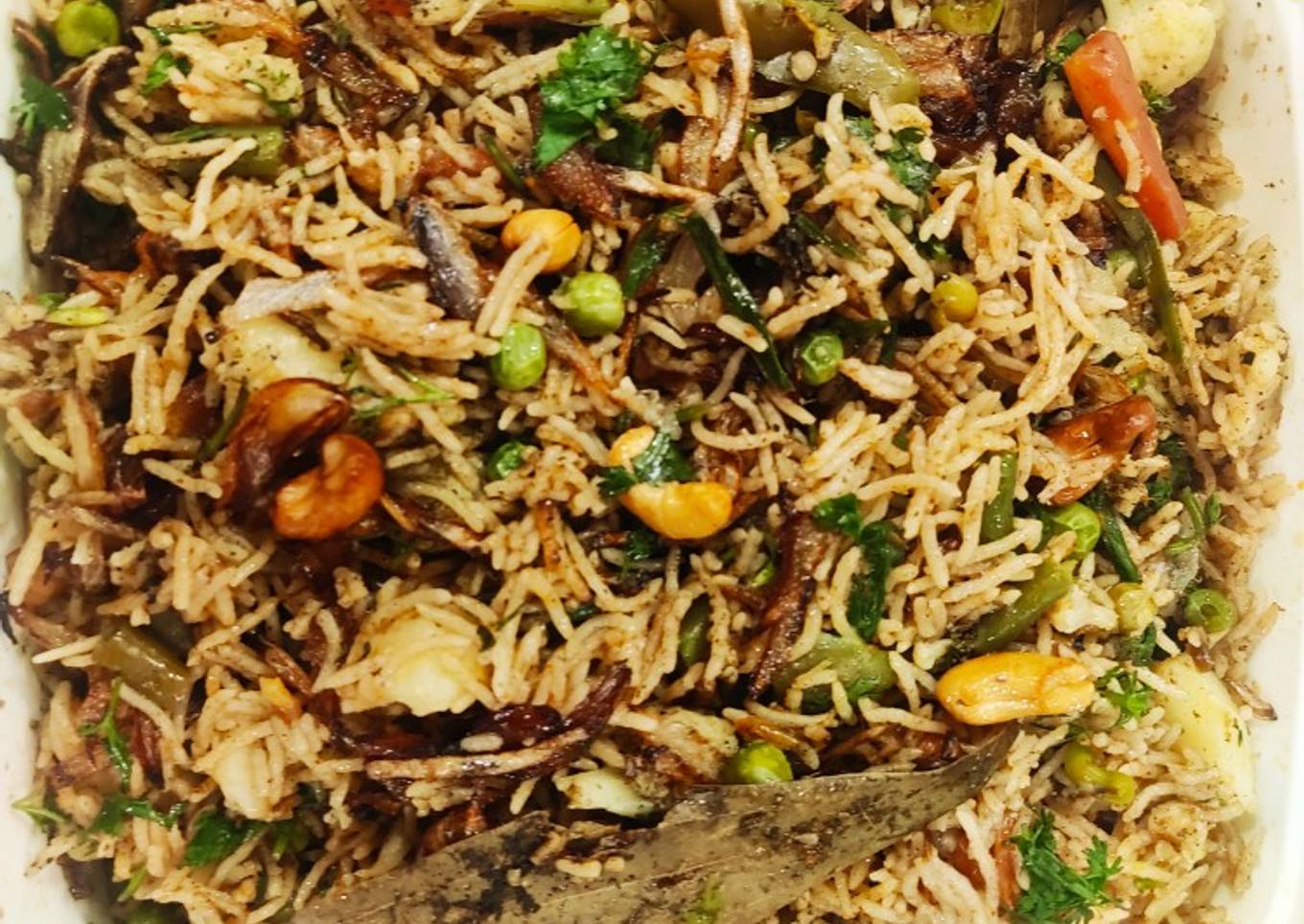 Hyderabadi veg yakhni pulao