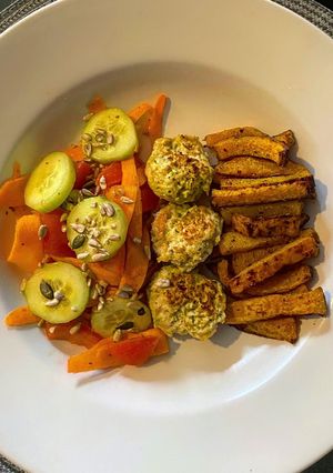 Une photo de 76• 🥗 Boulette de poulet et frite de Butternut 🍟