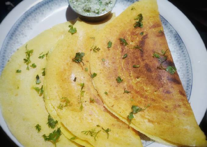 Moong dal chilla