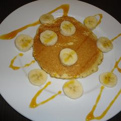 A picture of Home Made Pancakes.