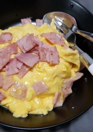 รูปของ ข้าวไข่ข้นแฮม
