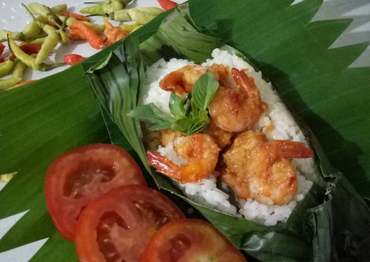 Nasi Bakar isi tempe udang pedas manis