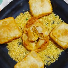 Sev Gathiya Packet Samosa A picture of Sev Gathiya Packet Samosa.