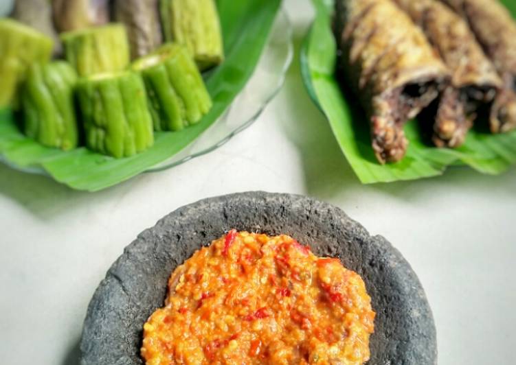 Sambal Kemiri