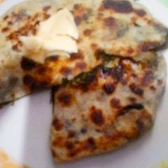 Methi aloo paratha A picture of Methi aloo paratha.