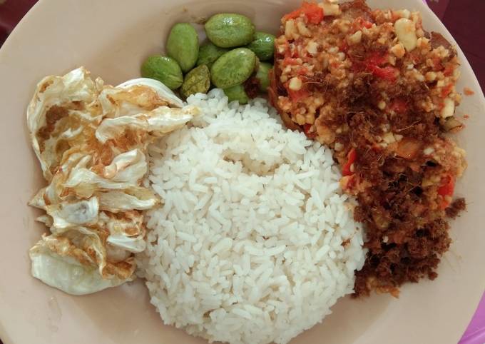 Resep Ayam Gepuk Pak Gembus Homemade Oleh Kanyoo Cookpad