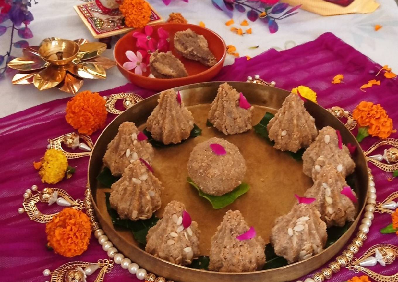 Caramel Apple Modak