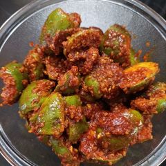 A picture of Raw mango instant achar.