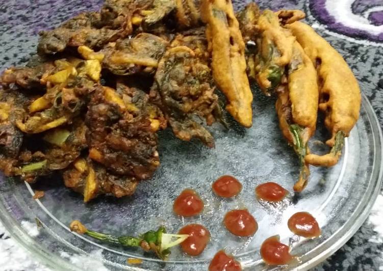 Step-by-Step Guide to Cook Ultimate Spinach, Potato and Rice Flour Pakoras