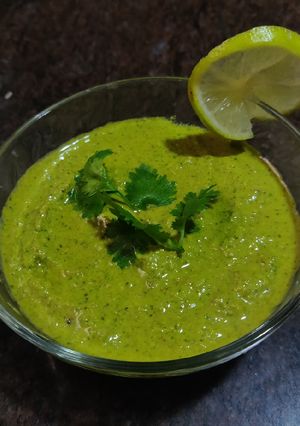 A picture of Coriander Chutney (Green/Dhaniya Chutney).