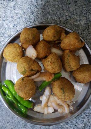 દાલવડા (dalvada recipe in gujarati) રેસીપી મુખ્ય ફોટો