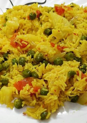 A picture of Matar pulao.