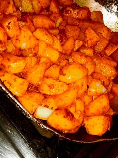 आलू प्याज़ की सब्जी (aloo pyaz ki sabzi recipe in Hindi) रेसिपी मुख्य फोटो