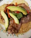 Tacos de rib eye con pimientos