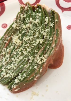 Una foto de Torta de panqueques de acelga