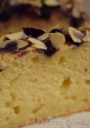 Une photo de Cake ricotta citron myrtille