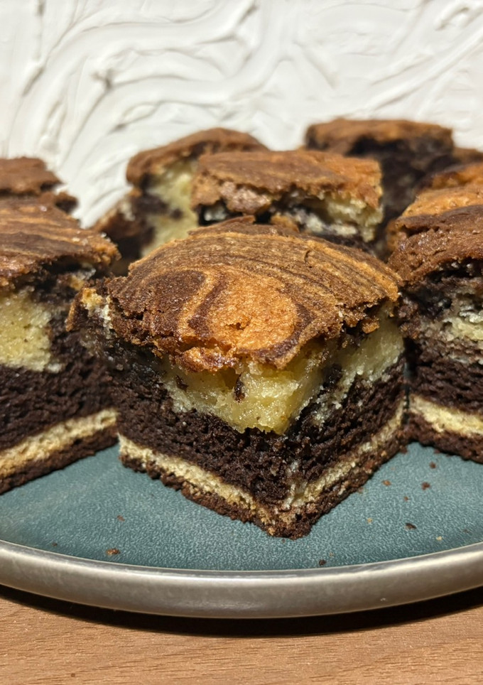Una foto de Torta Dulce Marmolada De Vainilla y Cacao 🍫🍥