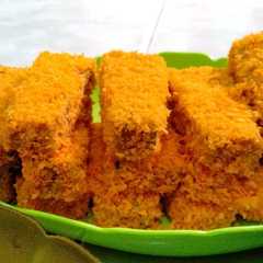 A picture of Nugget ayam udang dan wortel.