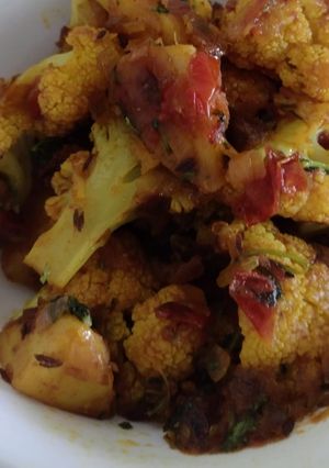 শুকনো ফুলকপির তরকারি (shukno fulkopi recipe in Bengali) রেসিপির প্রধান ছবি
