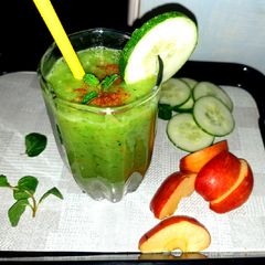 A picture of Cucumber Apple Smoothie.