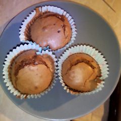 A picture of The perfect lava muffin.