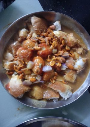 બ્રેડ ચાટ (Bread Chaat Recipe In Gujarati) રેસીપી મુખ્ય ફોટો