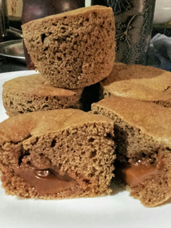 Una foto de Muffins de chocolate y dulce de leche ☆