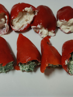 Una foto de Pimientos del piquillo rellenos