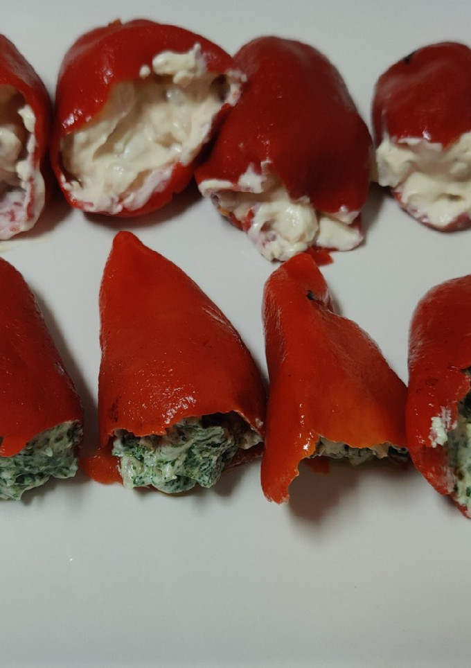 Una foto de Pimientos del piquillo rellenos
