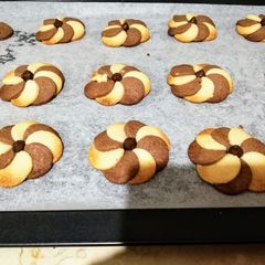 Flower Cookies A picture of Flower Cookies.