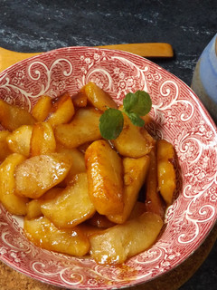 Una foto de Manzanas con caramelo y jengibre