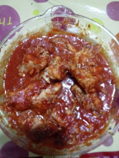 Una foto de Conejo campero con tomate en la olla gm g
