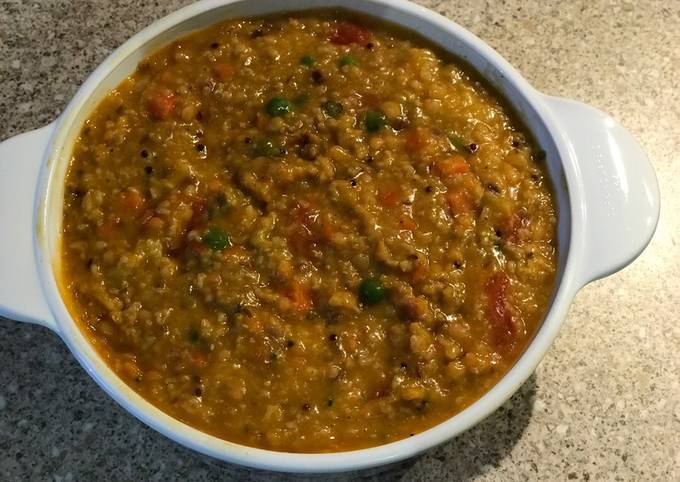 Simple Way to Make Favorite Oats Khichadi