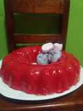 Mousse de piloncillo, rellena de jelly de  tejocote con guayaba