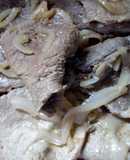 Bisteces de res encebollados