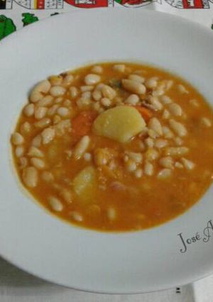 Foto principal de Potaje de alubias blancas con calabaza