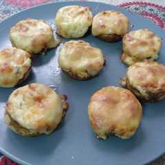 Una foto de Champiñones rellenos de mascarpone y jamón