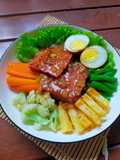 Selad Galantin Chicken Luncheon