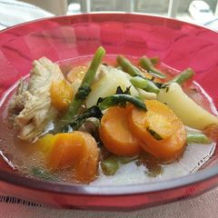 A picture of Indonesian Chicken Soup.
