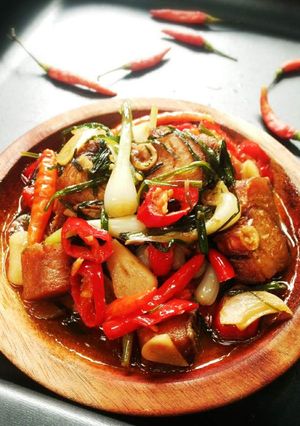 Foto resep Ikan Asin & Bawang Rambut Asam Pedas Mantab
