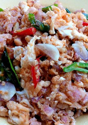 รูปของ แหนมผัดไข่