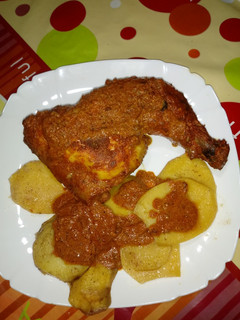 Una foto de Pollo con salsa de yogurt a mi manera en la cecofry 4d
