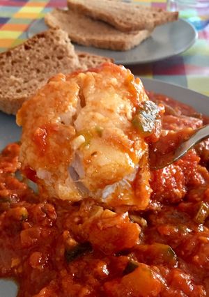 Una foto de Bacalao con tomate 🍅👨‍🍳