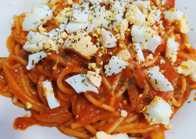 Espaguetis con atún y huevo Receta de Lavidaesmaravillosa. (Amparo)- Cookpad