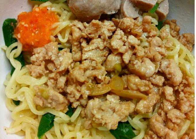 Resep Mie Ayam Simple Pake Indomie Oleh Amandahasbi Cookpad