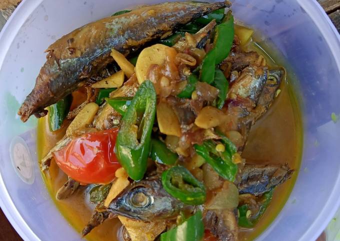 Tumis ikan asin cue