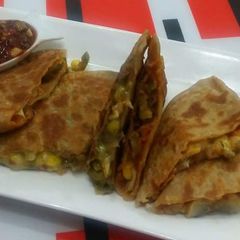 A picture of Pizza Paratha.