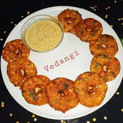 A picture of Toor Dal Masala Vada.